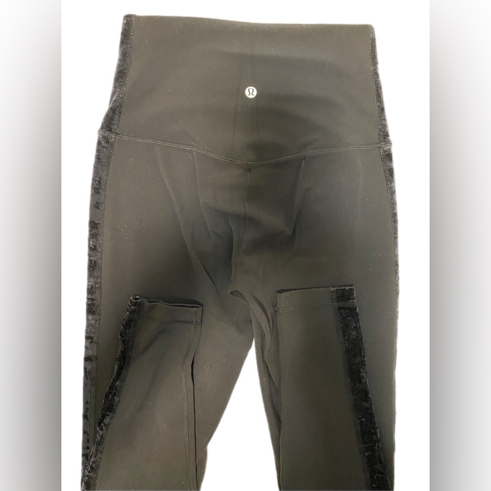 Lululemon Align Super High
Rise Leggings Crushed Velvet black 6 - Picture 9 of 10